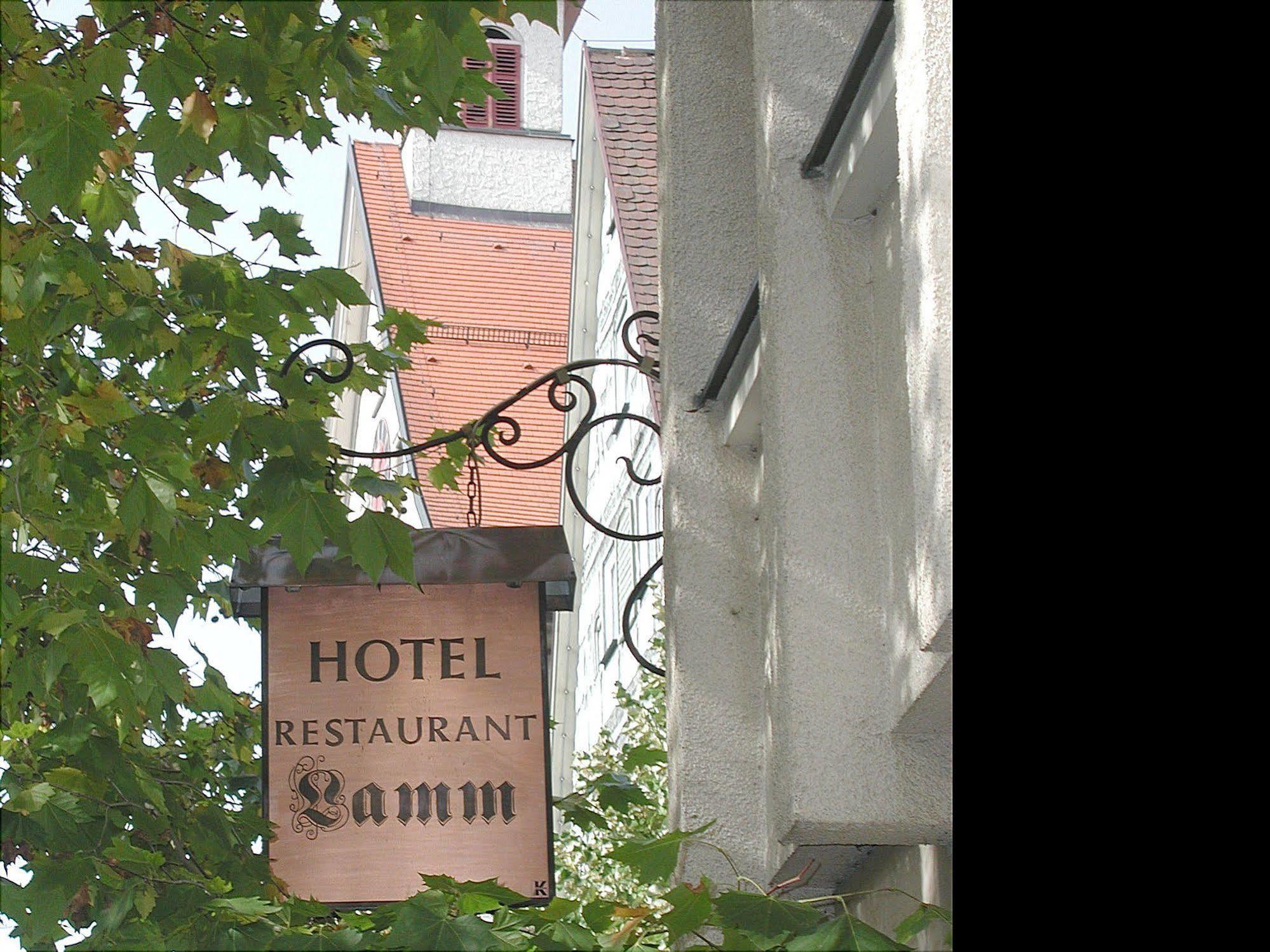 Hotel Und Restaurant Lamm Giengen an der Brenz Exterior foto